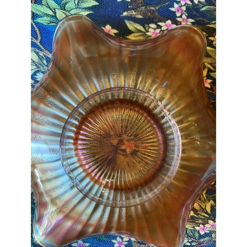 Antique FENTON Stippled Rays Amethyst Carnival Round Crimped Bowl‎ 8